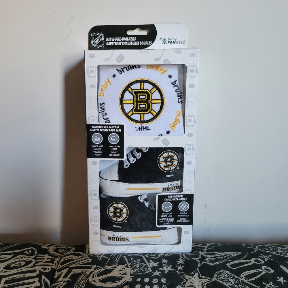 Boston Bruins Bib & Pre Walker size 0 - 6 Months